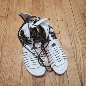 'Sanibel' Freebird by Steven White and Brown Sandals with Mixed Material Design